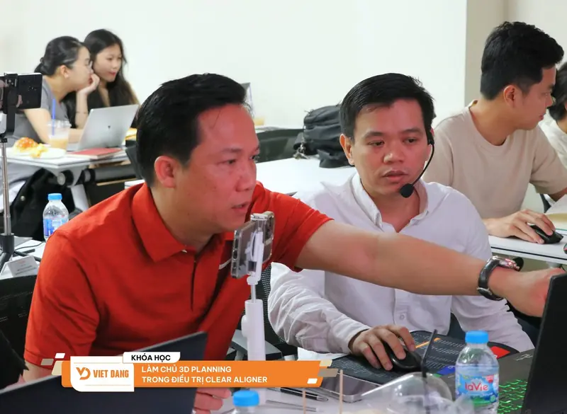 Ảnh lưu niệm lớp học