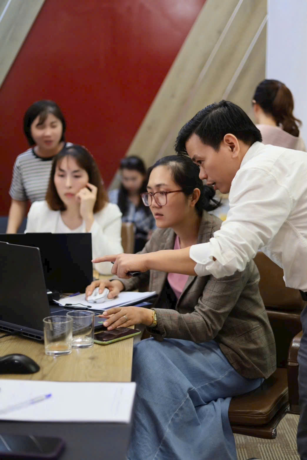 Ảnh lưu niệm tập thể lớp